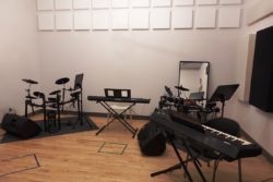 Une des 7 salles de pratique de JMDM dans Hochelega-Maisonneuve (Photo : EMM).